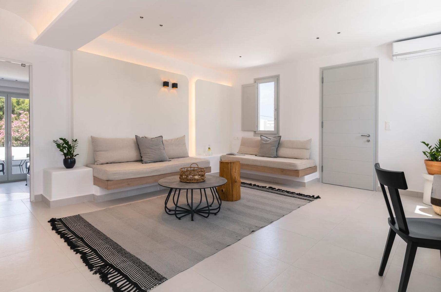 Quartano Suites By Heliessa, Adults Only Naousa Eksteriør billede