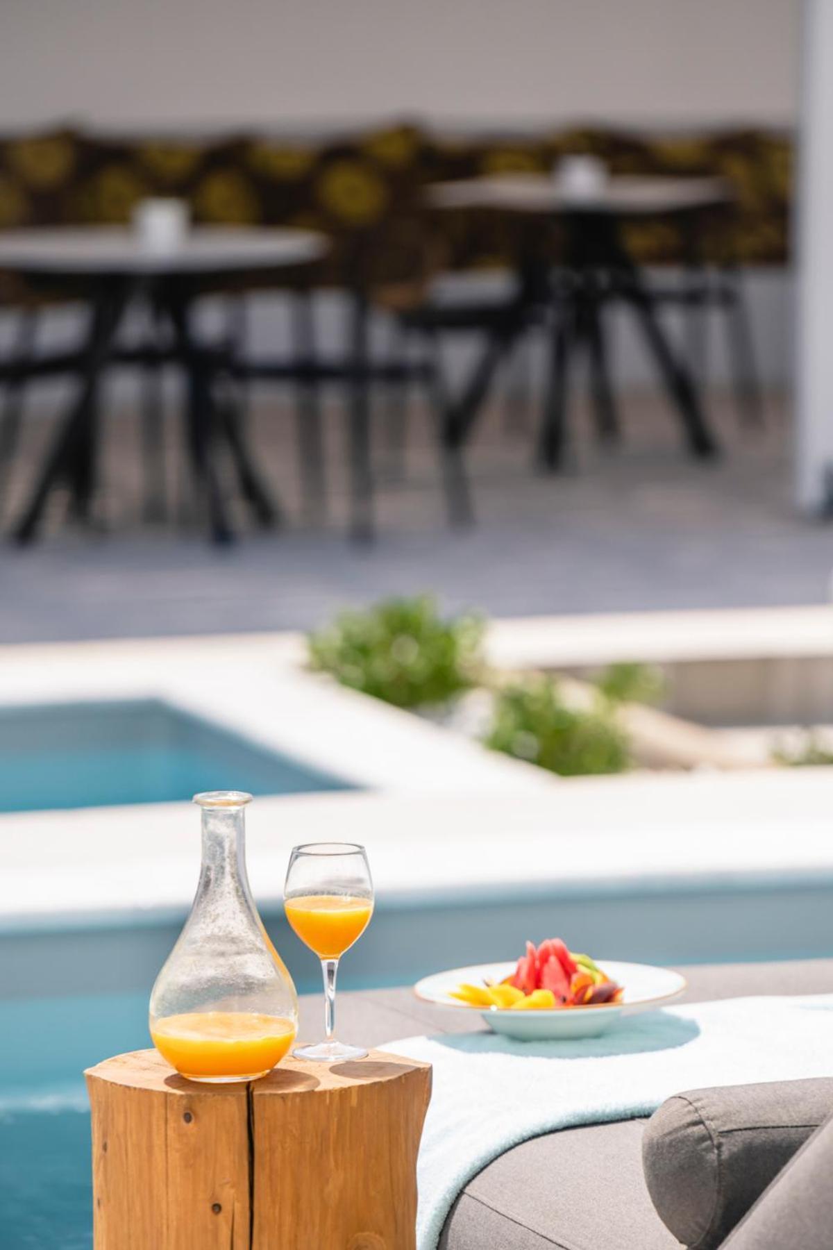 Quartano Suites By Heliessa, Adults Only Naousa Eksteriør billede